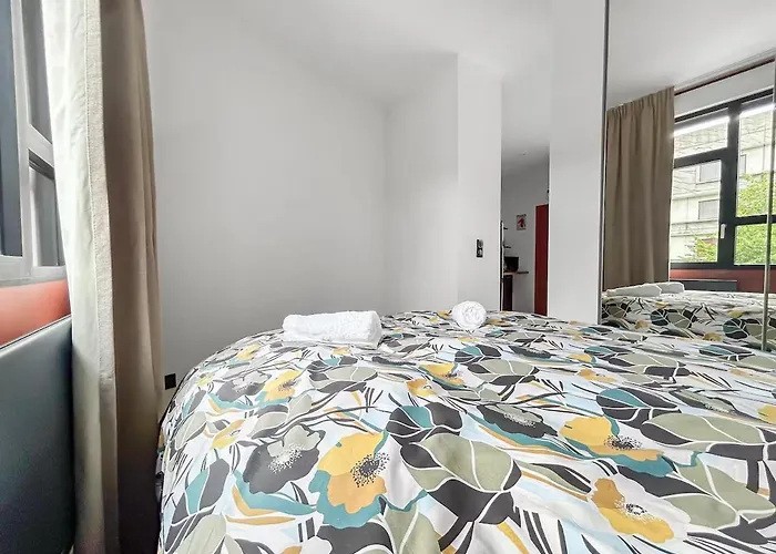 104 - De Gamme, Wifi, Climatisation Apartment